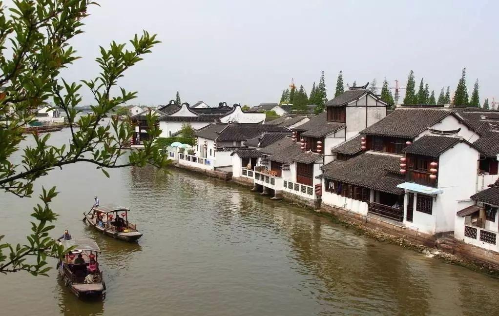 芭比的大学之旅