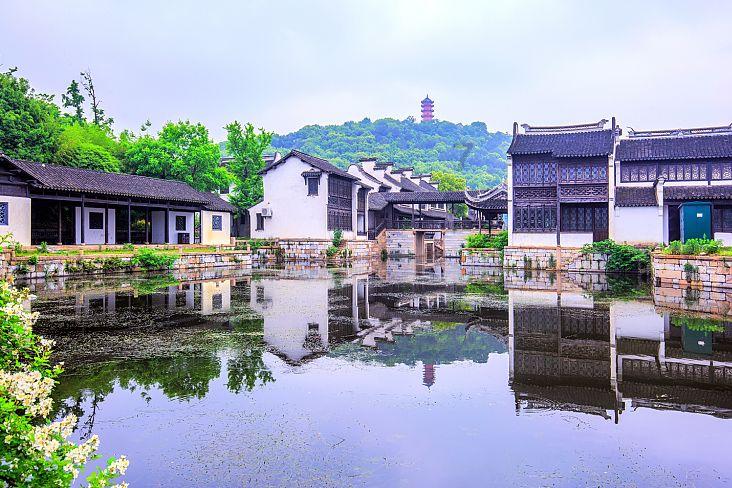 对于新生儿来说，仰卧、俯卧和侧卧，到底哪种睡法最好？游戏画面